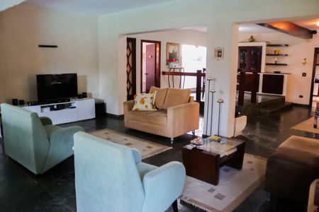 Casa para alugar com 2000m², 3 quartos e 10 vagas Casa para alugar com 2000m², 3 quartos e 10 vagasSala