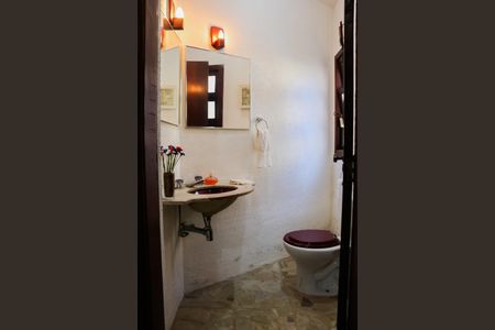 Casa para alugar com 2000m², 3 quartos e 10 vagas Casa para alugar com 2000m², 3 quartos e 10 vagasLavabo da Sala