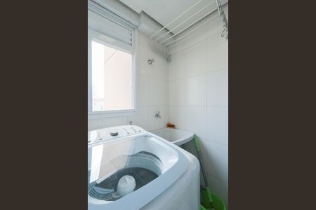 Apartamento à venda com 109m², 2 quartos e 2 vagas Apartamento à venda com 109m², 2 quartos e 2 vagasÁrea de serviço