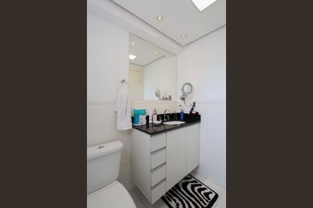 Apartamento à venda com 109m², 2 quartos e 2 vagas Apartamento à venda com 109m², 2 quartos e 2 vagasBanheiro da Suíte 1