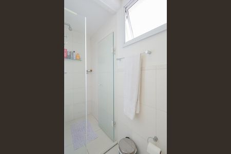 Apartamento à venda com 109m², 2 quartos e 2 vagas Apartamento à venda com 109m², 2 quartos e 2 vagasBanheiro da Suíte 1