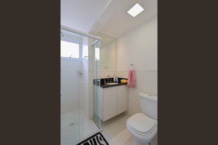 Apartamento à venda com 109m², 2 quartos e 2 vagas Apartamento à venda com 109m², 2 quartos e 2 vagasBanheiro da Suíte 2