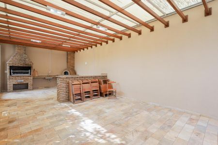 Apartamento à venda com 109m², 2 quartos e 2 vagas Apartamento à venda com 109m², 2 quartos e 2 vagasÁrea comum - Churrasqueira