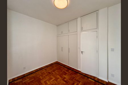 Apartamento à venda com 154m², 3 quartos e 1 vaga Apartamento à venda com 154m², 3 quartos e 1 vagaSuíte