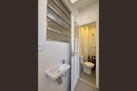 Apartamento à venda com 154m², 3 quartos e 1 vaga Apartamento à venda com 154m², 3 quartos e 1 vagaBanheiro de Serviço