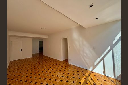 Apartamento à venda com 154m², 3 quartos e 1 vaga Apartamento à venda com 154m², 3 quartos e 1 vagaSala