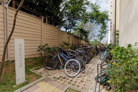 Apartamento à venda com 40m², 2 quartos e 1 vaga Apartamento à venda com 40m², 2 quartos e 1 vagaÁrea Comum - Bicicletário