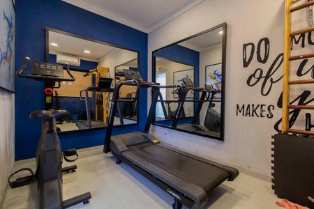 Apartamento à venda com 40m², 2 quartos e 1 vaga Apartamento à venda com 40m², 2 quartos e 1 vagaÁrea Comum - Academia