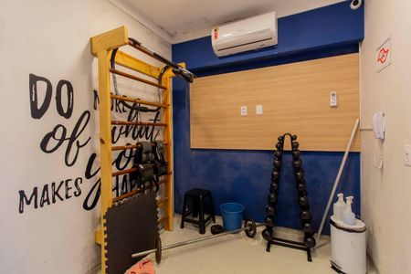 Apartamento à venda com 40m², 2 quartos e 1 vaga Apartamento à venda com 40m², 2 quartos e 1 vagaÁrea Comum - Academia