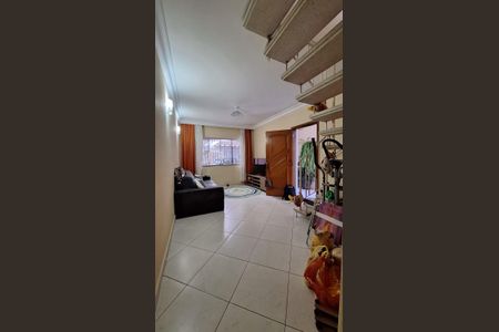 Casa à venda com 144m², 3 quartos e 2 vagas