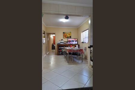 Casa à venda com 144m², 3 quartos e 2 vagas