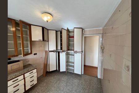 Apartamento para alugar com 61m², 2 quartos e 1 vagaCozinha