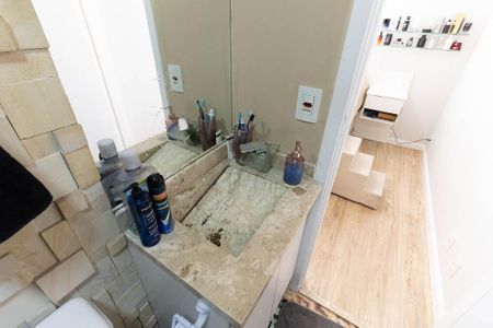 Apartamento à venda com 56m², 2 quartos e 1 vagaBanheiro da Suíte