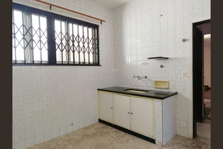 Casa à venda com 231m², 3 quartos e 4 vagas Casa à venda com 231m², 3 quartos e 4 vagasCopa