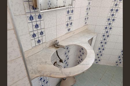 Casa à venda com 231m², 3 quartos e 4 vagas Casa à venda com 231m², 3 quartos e 4 vagasBanheiro da Suíte 2