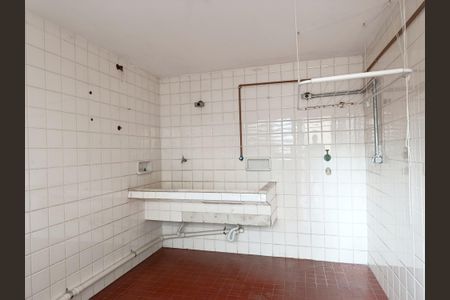 Casa à venda com 231m², 3 quartos e 4 vagas Casa à venda com 231m², 3 quartos e 4 vagasLavanderia