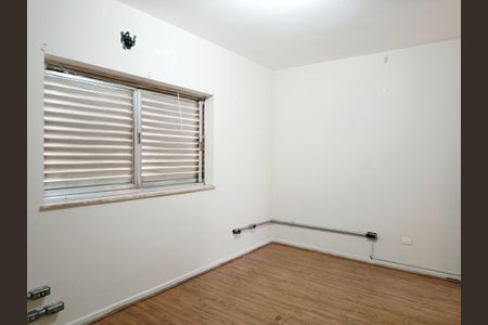 Casa à venda com 231m², 3 quartos e 4 vagas Casa à venda com 231m², 3 quartos e 4 vagasQuarto 3