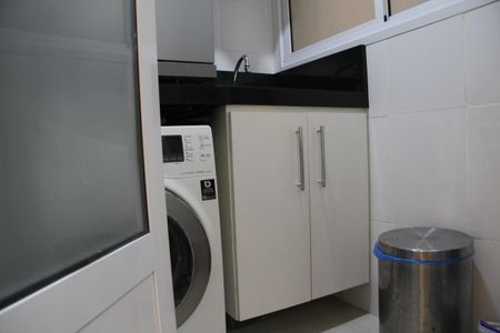 Apartamento à venda com 87m², 2 quartos e 2 vagasÁrea de Serviço