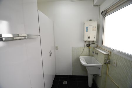 Apartamento à venda com 84m², 3 quartos e 1 vagaÁrea de Serviço