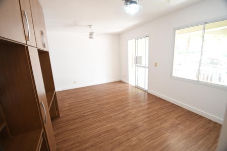 Sala de apartamento à venda com 3 quartos, 84m² em Loteamento Center Santa Genebra, Campinas
