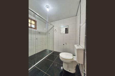 Casa à venda com 130m², 4 quartos e 2 vagasBanheiro
