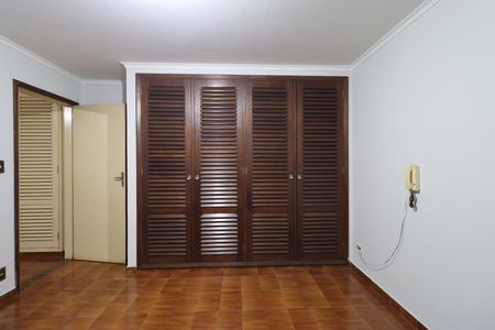 Casa para alugar com 262m², 5 quartos e 5 vagasEscritório