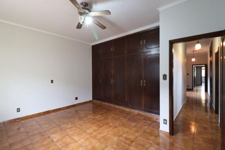 Casa para alugar com 262m², 5 quartos e 5 vagasSuíte