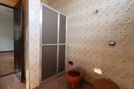 Casa para alugar com 262m², 5 quartos e 5 vagasBanheiro da Suíte