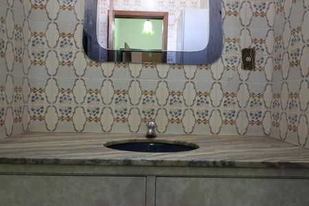 Casa para alugar com 262m², 5 quartos e 5 vagasLavabo