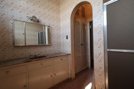 Casa para alugar com 262m², 5 quartos e 5 vagasBanheiro da Suíte