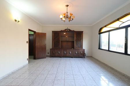 Casa para alugar com 262m², 5 quartos e 5 vagasSala