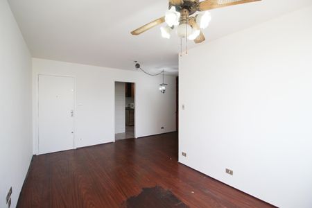 Apartamento à venda com 115m², 3 quartos e 1 vaga Apartamento à venda com 115m², 3 quartos e 1 vagaSala