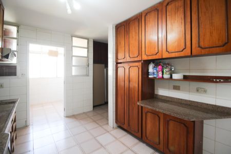 Apartamento à venda com 115m², 3 quartos e 1 vaga Apartamento à venda com 115m², 3 quartos e 1 vagaCozinha