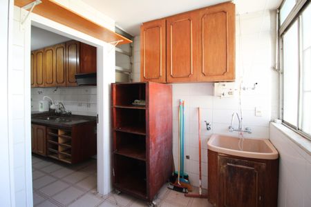 Apartamento à venda com 115m², 3 quartos e 1 vaga Apartamento à venda com 115m², 3 quartos e 1 vagaÁrea de Serviço