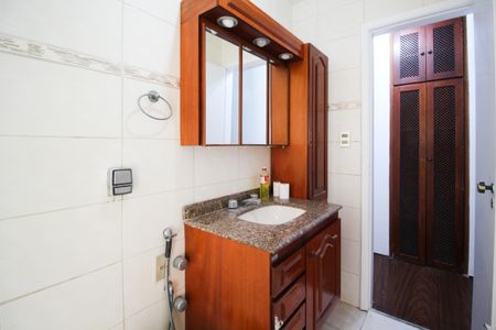 Apartamento à venda com 115m², 3 quartos e 1 vaga Apartamento à venda com 115m², 3 quartos e 1 vagaBanheiro
