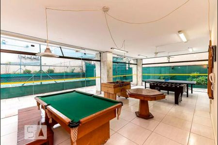 Apartamento à venda com 115m², 3 quartos e 1 vaga Apartamento à venda com 115m², 3 quartos e 1 vagaÁrea comum - Sala de Jogos