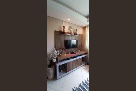 Apartamento à venda com 56m², 2 quartos e 1 vaga Apartamento à venda com 56m², 2 quartos e 1 vagaSala