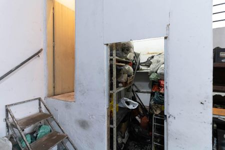 Casa à venda com 150m², 2 quartos e 4 vagas Casa à venda com 150m², 2 quartos e 4 vagasGaragem