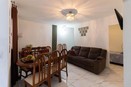 Casa à venda com 150m², 2 quartos e 4 vagas Casa à venda com 150m², 2 quartos e 4 vagasSala