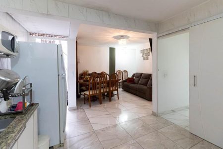 Casa à venda com 150m², 2 quartos e 4 vagas Casa à venda com 150m², 2 quartos e 4 vagasCozinha