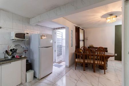 Casa à venda com 150m², 2 quartos e 4 vagas Casa à venda com 150m², 2 quartos e 4 vagasCozinha