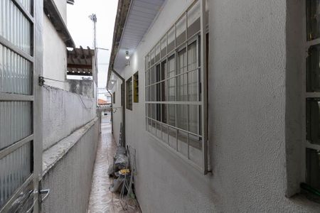 Casa à venda com 150m², 2 quartos e 4 vagas Casa à venda com 150m², 2 quartos e 4 vagasEntrada