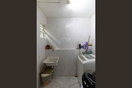 Casa à venda com 150m², 2 quartos e 4 vagas Casa à venda com 150m², 2 quartos e 4 vagasÁrea de Serviço