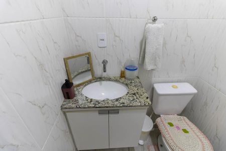 Casa à venda com 150m², 2 quartos e 4 vagas Casa à venda com 150m², 2 quartos e 4 vagasLavabo