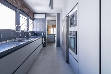 Apartamento à venda com 267m², 3 quartos e 3 vagasCozinha