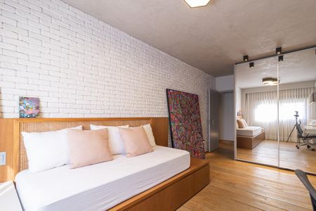 Apartamento à venda com 267m², 3 quartos e 3 vagasSuíte 2