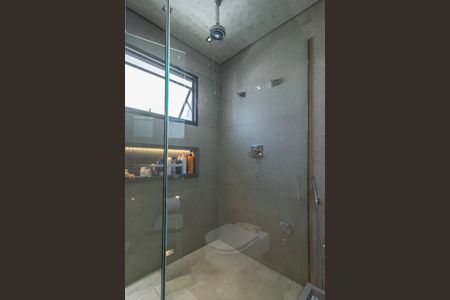 Apartamento à venda com 267m², 3 quartos e 3 vagasBanheiro da Suíte 1