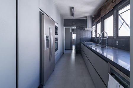 Apartamento à venda com 267m², 3 quartos e 3 vagasCozinha