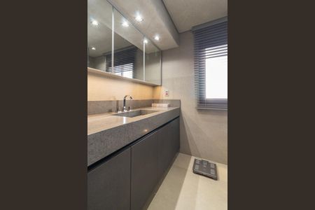 Apartamento à venda com 267m², 3 quartos e 3 vagasBanheiro da Suíte 1