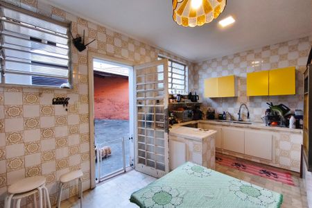 Casa para alugar com 250m², 2 quartos e 4 vagasCozinha